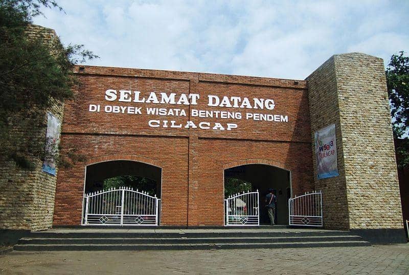 Patas Family Trans: Jembatan Wisata Cilacap yang Tak Pernah Penuh